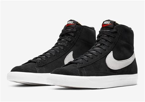 black Nike blazers men